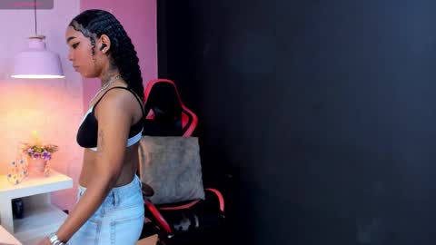 skylerbloom online show from October 2025 02:22:02 AM