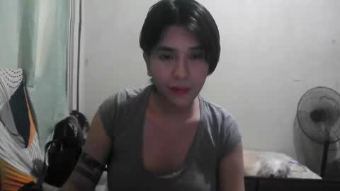 Snapshot of skylerfox90210 chatting on January 2026 04:27:01 AM Skylersworld online show from January 2026 04:27:01 AM