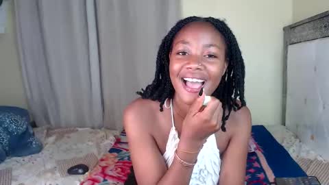 Snapshot of skyqueen0 chatting on October 2025 05:53:01 PM skyqueen0 online show from October 2025 05:53:01 PM