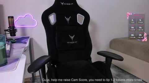 Snapshot of skyqueeni chatting on November 2025 08:13:02 AM Nastya online show from November 2025 08:13:02 AM