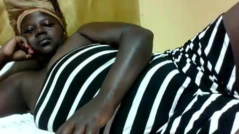 Snapshot of skyra1 chatting on January 2025 07:15:01 AM skyra1 online show from January 2025 07:15:01 AM