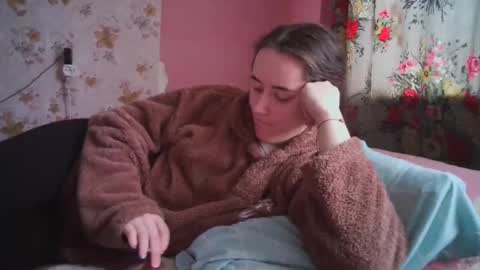 Snapshot of skyressie333 chatting on December 2024 07:26:02 AM skyressie333 online show from December 2024 07:26:02 AM