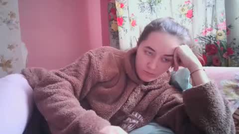 Snapshot of skyressie333 chatting on December 2024 08:09:02 AM skyressie333 online show from December 2024 08:09:02 AM