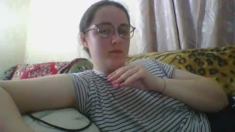 skyressie333 online show from May 2026 06:45:01 PM