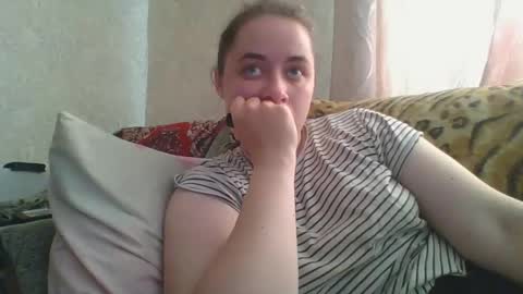 skyressie333 online show from May 2026 06:08:01 AM