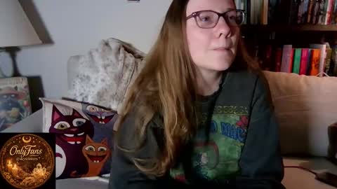 Snapshot of skywinters chatting on February 2026 02:53:02 AM Sky Winters online show from February 2026 02:53:02 AM