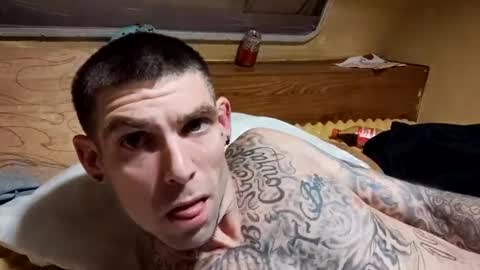 Snapshot of slangincock69 chatting on January 2025 09:55:02 AM SexyMFSlangincock69FYPM online show from January 2025 09:55:02 AM