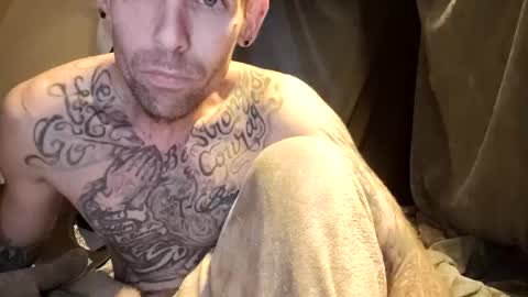 Snapshot of slangincock69 chatting on January 2025 03:10:01 PM SexyMFSlangincock69FYPM online show from January 2025 03:10:01 PM