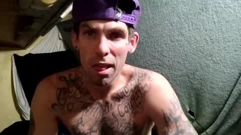Snapshot of slangincock69 chatting on February 2025 04:40:01 AM SexyMFSlangincock69FYPM online show from February 2025 04:40:01 AM