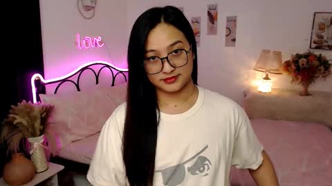 Snapshot of slave_amanda69 chatting on November 2025 04:24:01 AM Queen Cyrine online show from November 2025 04:24:01 AM