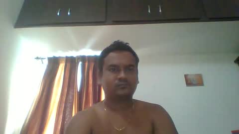 slaveqteguy online show from October 2025 07:19:02 AM