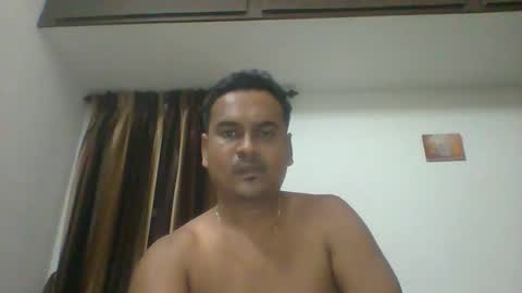 slaveqteguy online show from October 2025 05:15:02 PM