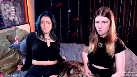 Snapshot of sleepingduo chatting on November 2025 01:01:02 PM Hi We are Iva and Angela Nice to meet u 3 online show from November 2025 01:01:02 PM