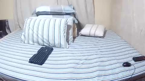 slender_sweetbabe online show from June 2026 11:31:01 AM