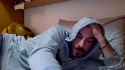 Snapshot of slevin1983 chatting on February 2025 05:48:01 PM slevin online show from February 2025 05:48:01 PM