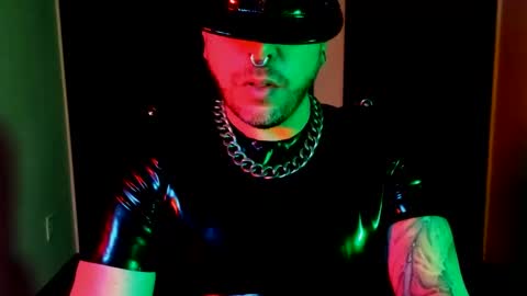 slick_evo online show from December 2024 05:05:02 AM