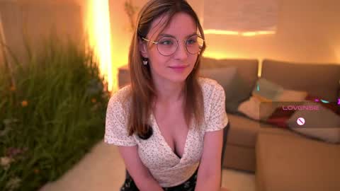 Elise  165cm 50kg online show from May 2026 07:22:02 PM