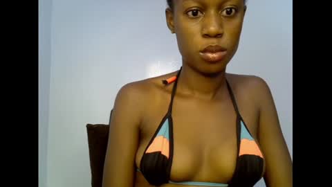 Snapshot of slim_candy12 chatting on June 2026 07:44:01 AM Lily online show from June 2026 07:44:01 AM