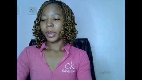 Snapshot of slim_ebonypet chatting on May 2026 10:22:01 AM Crystal online show from May 2026 10:22:01 AM