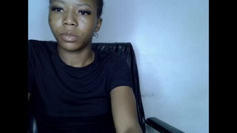 Snapshot of slim_ebonypet chatting on June 2026 12:10:02 PM Crystal online show from June 2026 12:10:02 PM