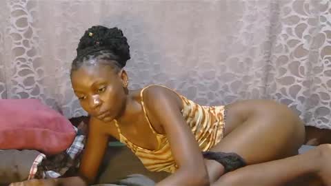 slim_girl01 online show from February 2025 05:09:01 PM