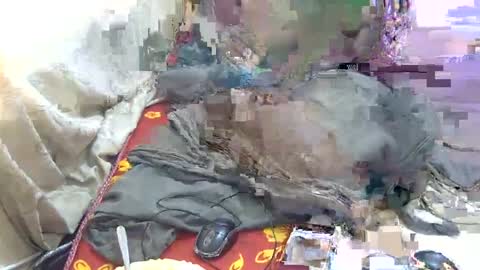 Snapshot of slim_joy chatting on February 2025 06:18:01 AM slim_joy online show from February 2025 06:18:01 AM