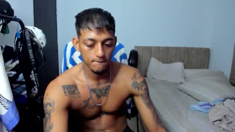 slim_master12 online show from January 2026 09:40:02 PM