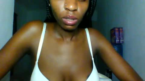 Snapshot of slimandthick1 chatting on April 2026 09:46:01 PM slimandthick1 online show from April 2026 09:46:01 PM