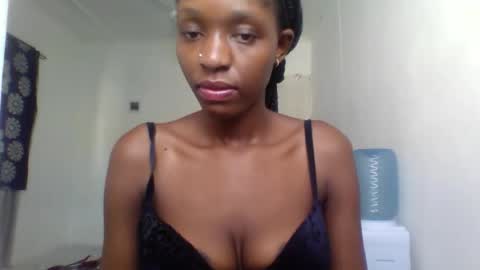 Snapshot of slimandthick1 chatting on April 2026 07:47:02 AM slimandthick1 online show from April 2026 07:47:02 AM