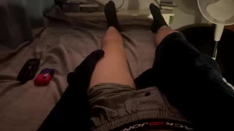 slimboy6900 online show from February 2026 01:12:01 AM