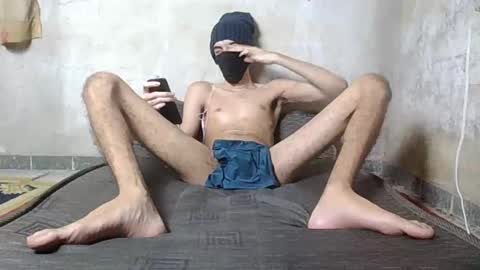 Snapshot of slimdestroyer chatting on March 2025 04:33:02 PM slimdestroyer online show from March 2025 04:33:02 PM