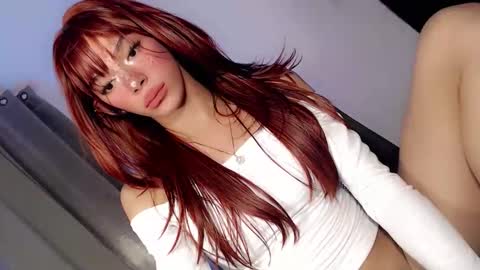 Snapshot of slimgirl_patricia chatting on April 2026 03:17:02 PM Pat online show from April 2026 03:17:02 PM