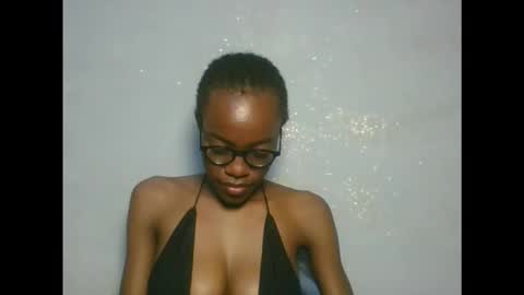 Snapshot of slimkatie__ chatting on September 2025 06:42:01 PM slimkatie__ online show from September 2025 06:42:01 PM