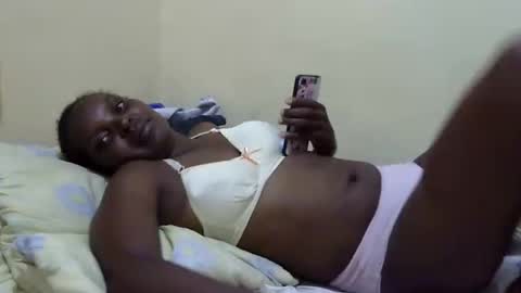 slimmygal online show from February 2025 06:45:01 PM