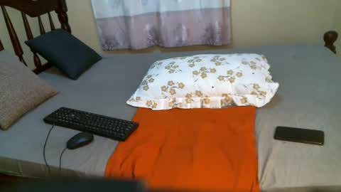 Snapshot of slimqueenbae chatting on September 2025 06:13:01 AM slimqueenbae online show from September 2025 06:13:01 AM