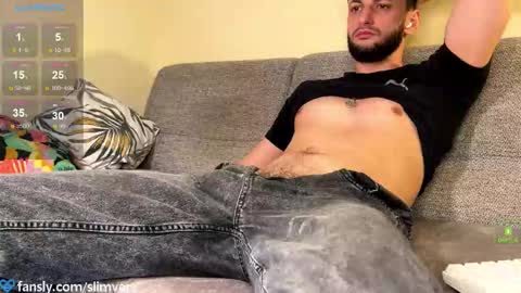 Snapshot of slimvers chatting on December 2025 01:11:01 AM Art online show from December 2025 01:11:01 AM