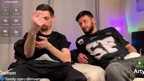 Snapshot of slimvers chatting on January 2026 06:45:01 PM Art online show from January 2026 06:45:01 PM