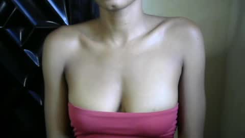 Snapshot of slimzy_hotxx chatting on May 2026 12:01:01 PM Grace online show from May 2026 12:01:01 PM