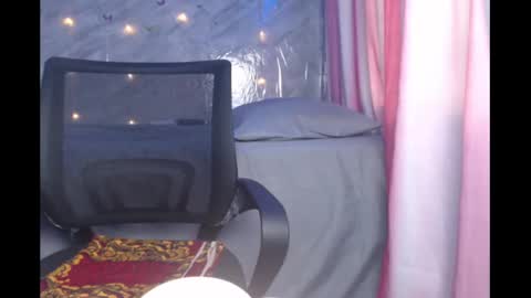 slimzyx online show from January 2025 01:47:02 PM