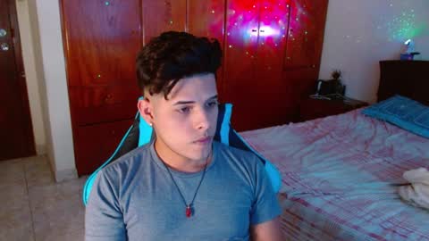 Snapshot of slogan_30 chatting on January 2025 07:40:01 PM Logan online show from January 2025 07:40:01 PM
