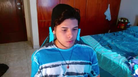 Snapshot of slogan_30 chatting on February 2025 07:53:01 PM Logan online show from February 2025 07:53:01 PM