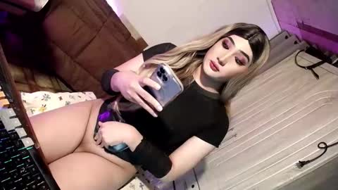 Snapshot of slut_bigcock chatting on May 2026 07:59:02 AM Nathalie online show from May 2026 07:59:02 AM
