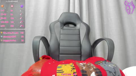 Snapshot of slut_milf4u chatting on January 2025 10:09:01 PM Paola online show from January 2025 10:09:01 PM