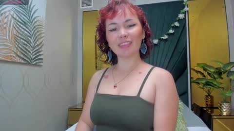 Snapshot of slut_milf4u chatting on February 2025 11:21:02 AM Paola online show from February 2025 11:21:02 AM