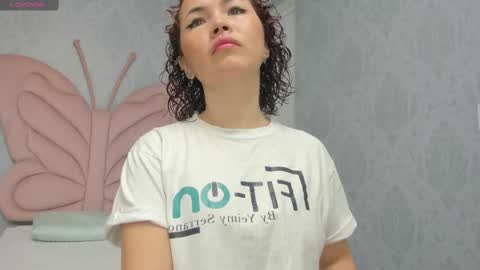 Snapshot of slut_milf4u chatting on March 2025 11:03:01 AM Paola online show from March 2025 11:03:01 AM