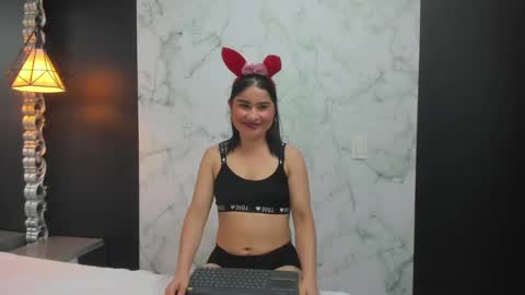 Snapshot of slut_milf4u chatting on October 2025 09:34:01 PM Paola online show from October 2025 09:34:01 PM