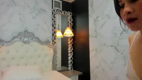 Snapshot of slut_milf4u chatting on October 2025 09:24:01 PM Paola online show from October 2025 09:24:01 PM