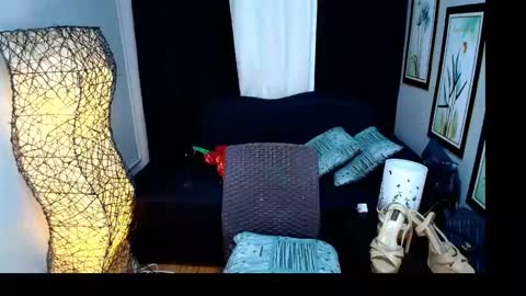 Snapshot of sluthotcummer69x chatting on December 2024 07:04:02 PM EMPRESS GODDESS KRISTINE online show from December 2024 07:04:02 PM
