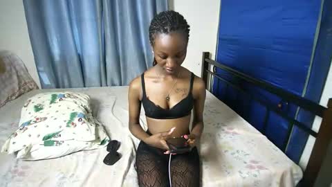 Snapshot of slutty_baddie chatting on October 2025 08:00:02 AM slutty_baddie online show from October 2025 08:00:02 AM