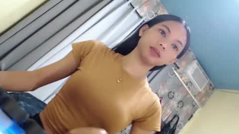 Snapshot of sluttychie chatting on April 2026 12:44:01 AM CHIE CHIE online show from April 2026 12:44:01 AM